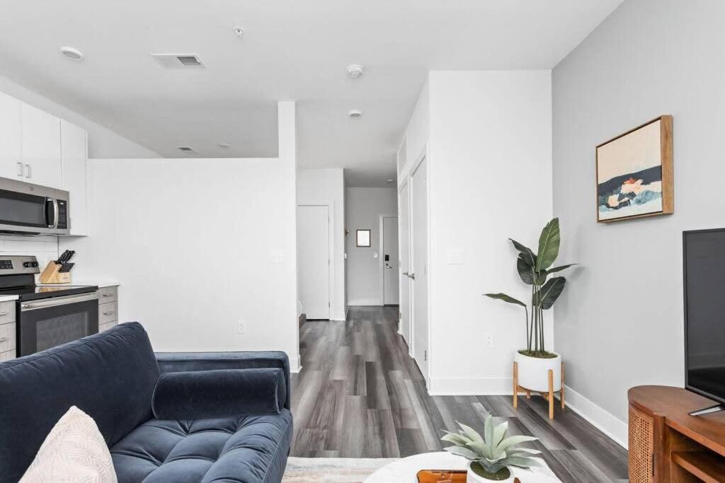 Mid-Century Modern Studio Cozysuites Downtown Индианаполис Экстерьер фото